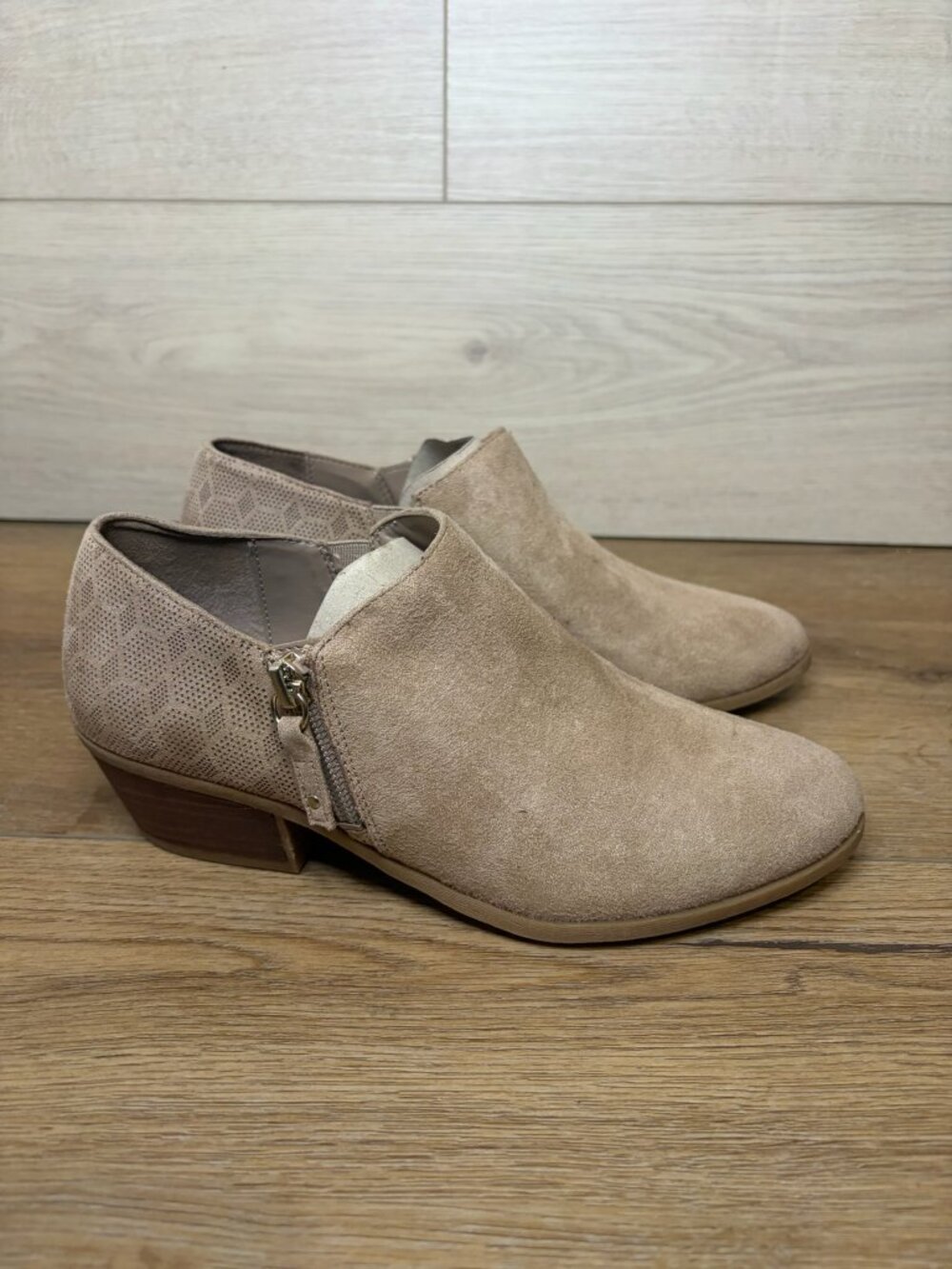 Dr Scholl’s Shoes Women's Brief Ankle Bootie Tan Size 7M